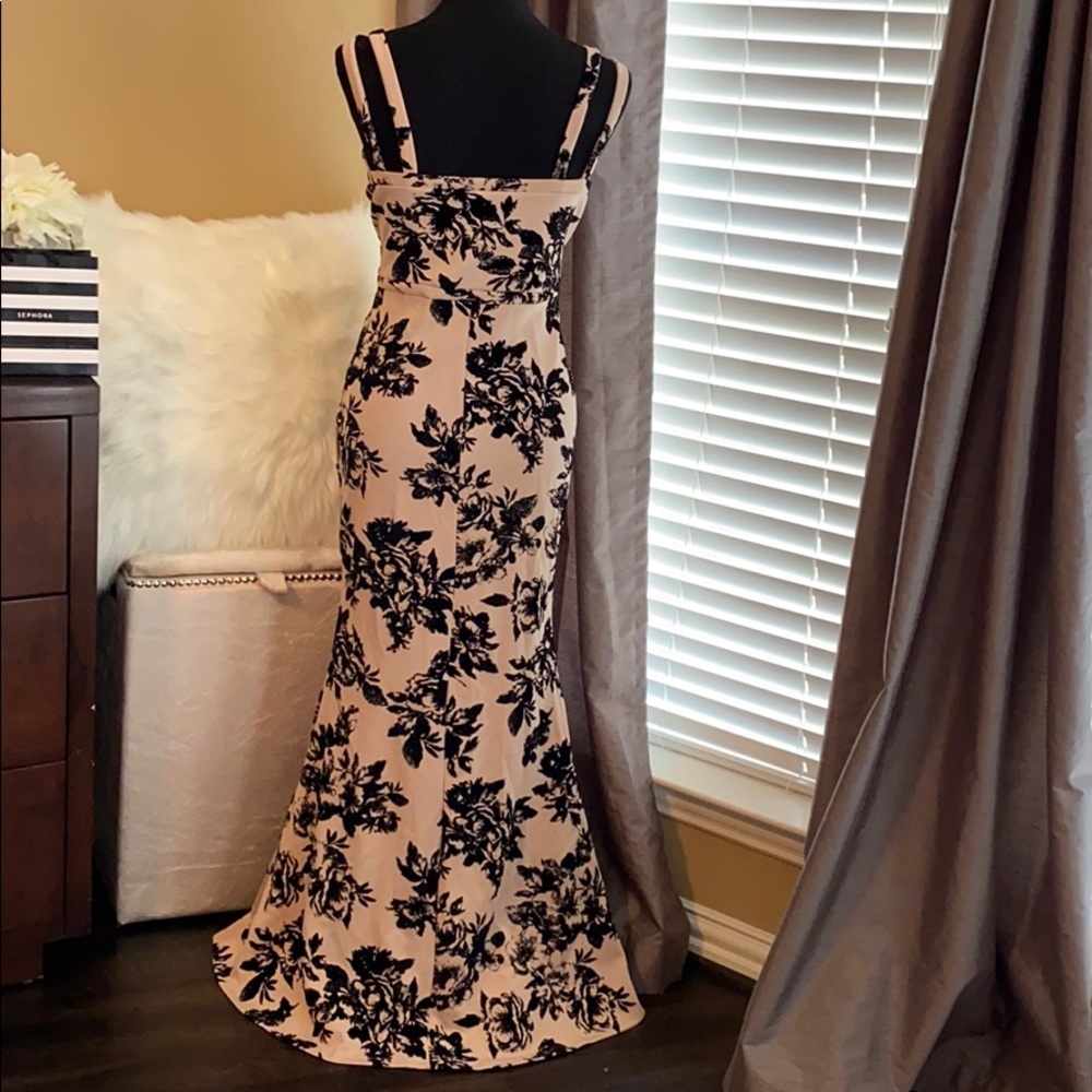 Gorgeous Dress - Picture 3 of 3